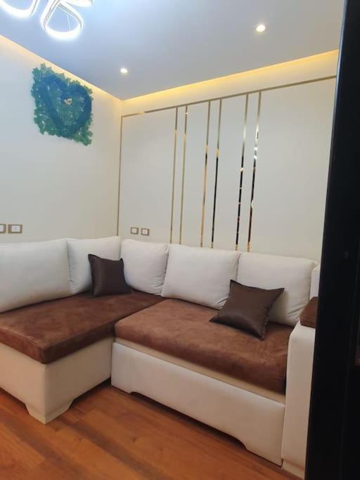 Luxury With Sea View Apartment