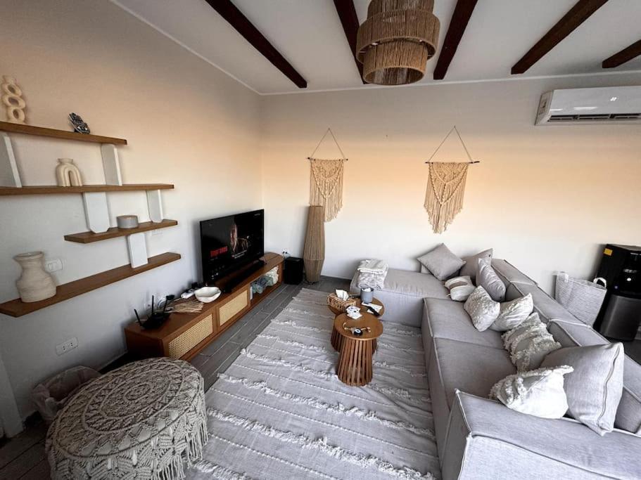 1 Bedroom Elegant With Private Pool *