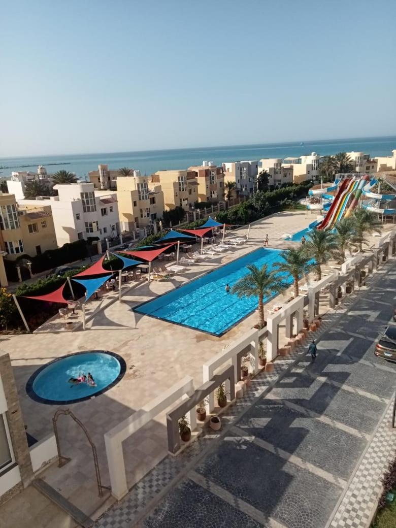 Wonderful Two-bedroom Balcony In Fanadir Aqua Park *