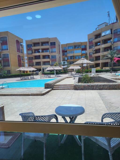 Private And Pool View Apartment *
