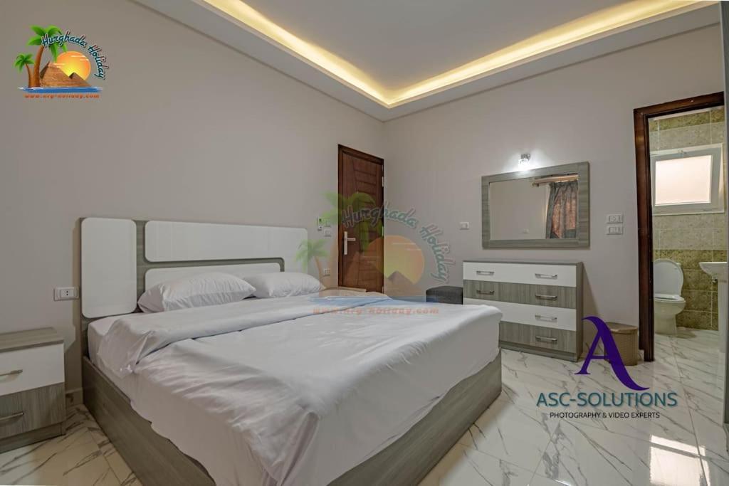 The Awesome 3-bedroom & 2 Bathroom In Al-ahyaa Apartment