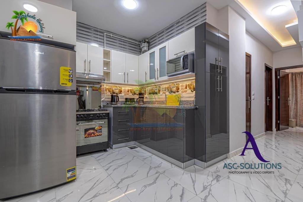 The Awesome 3-bedroom & 2 Bathroom In Al-ahyaa *