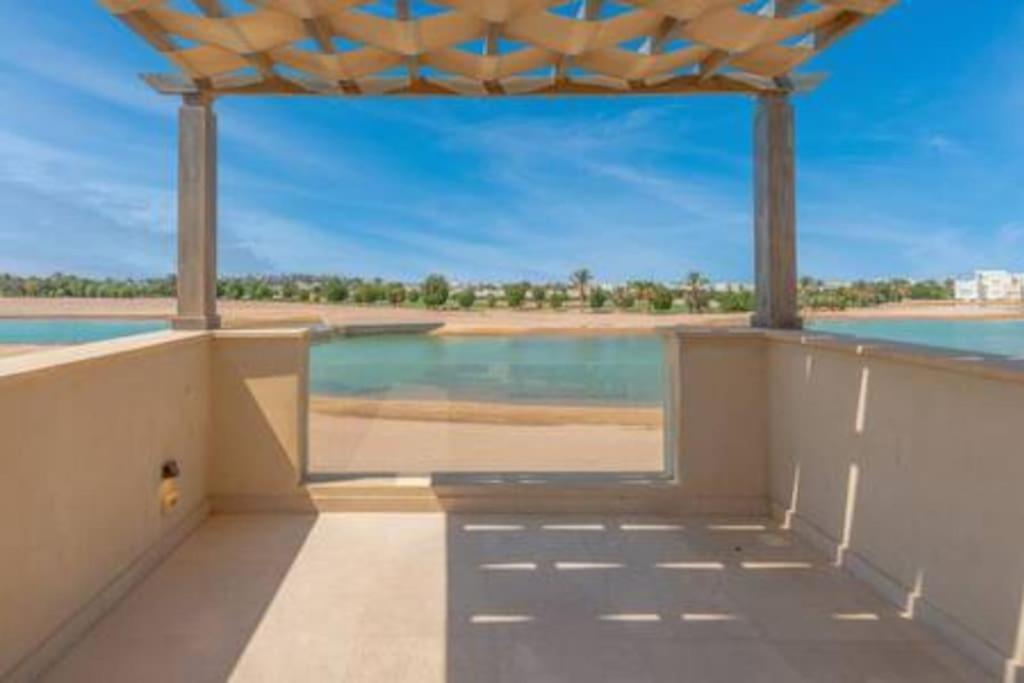 The Lakefront 4br At Cyan Elgouna Villa