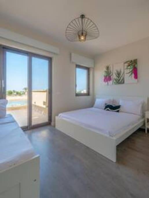 Villa The Lakefront 4br At Cyan Elgouna
