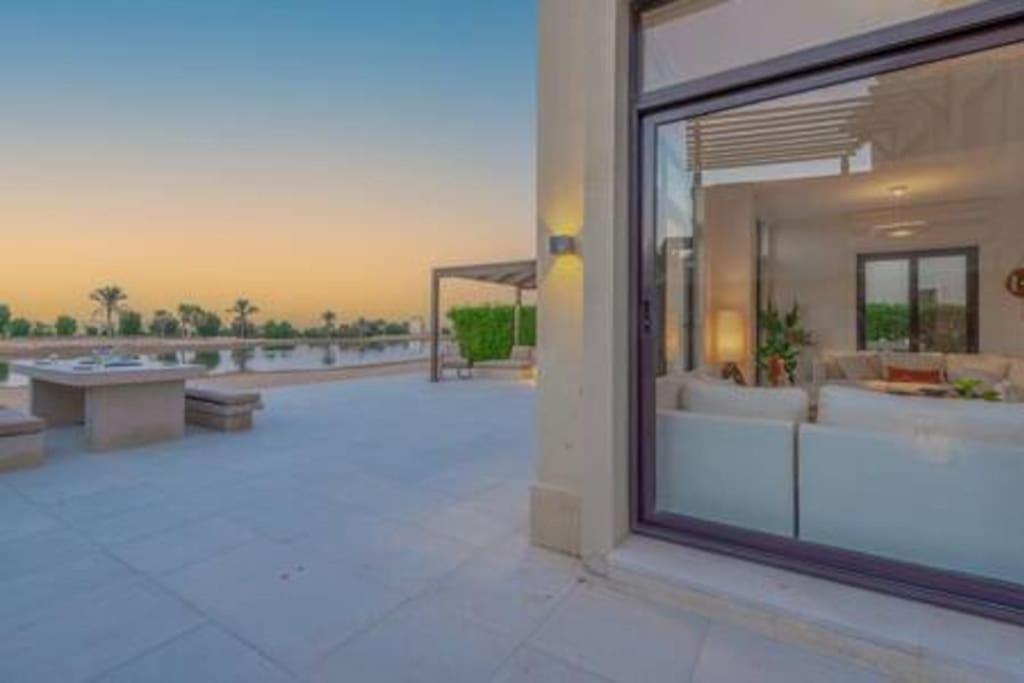 The Lakefront 4br At Cyan Elgouna Villa *