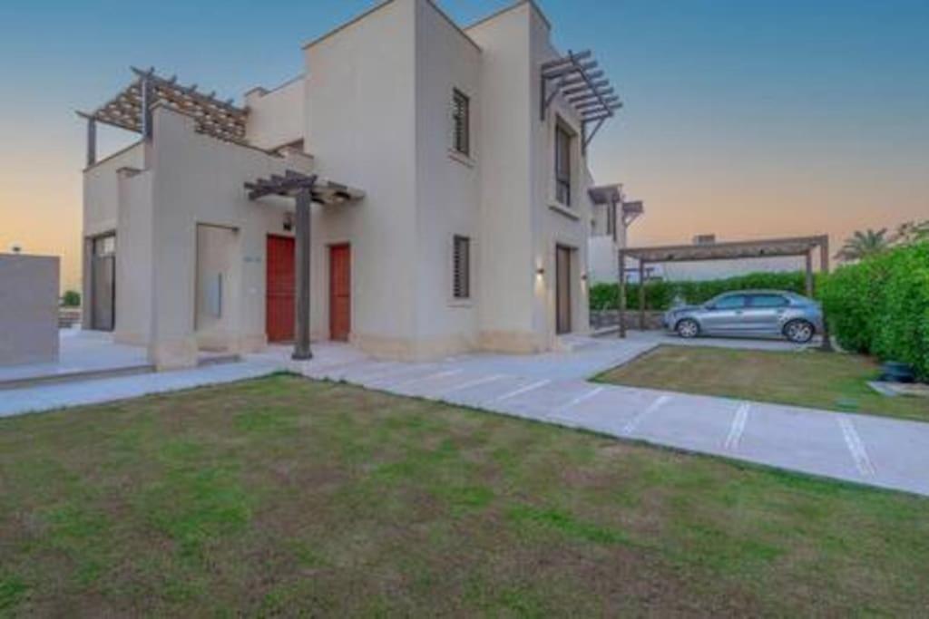 The Lakefront 4br At Cyan Elgouna