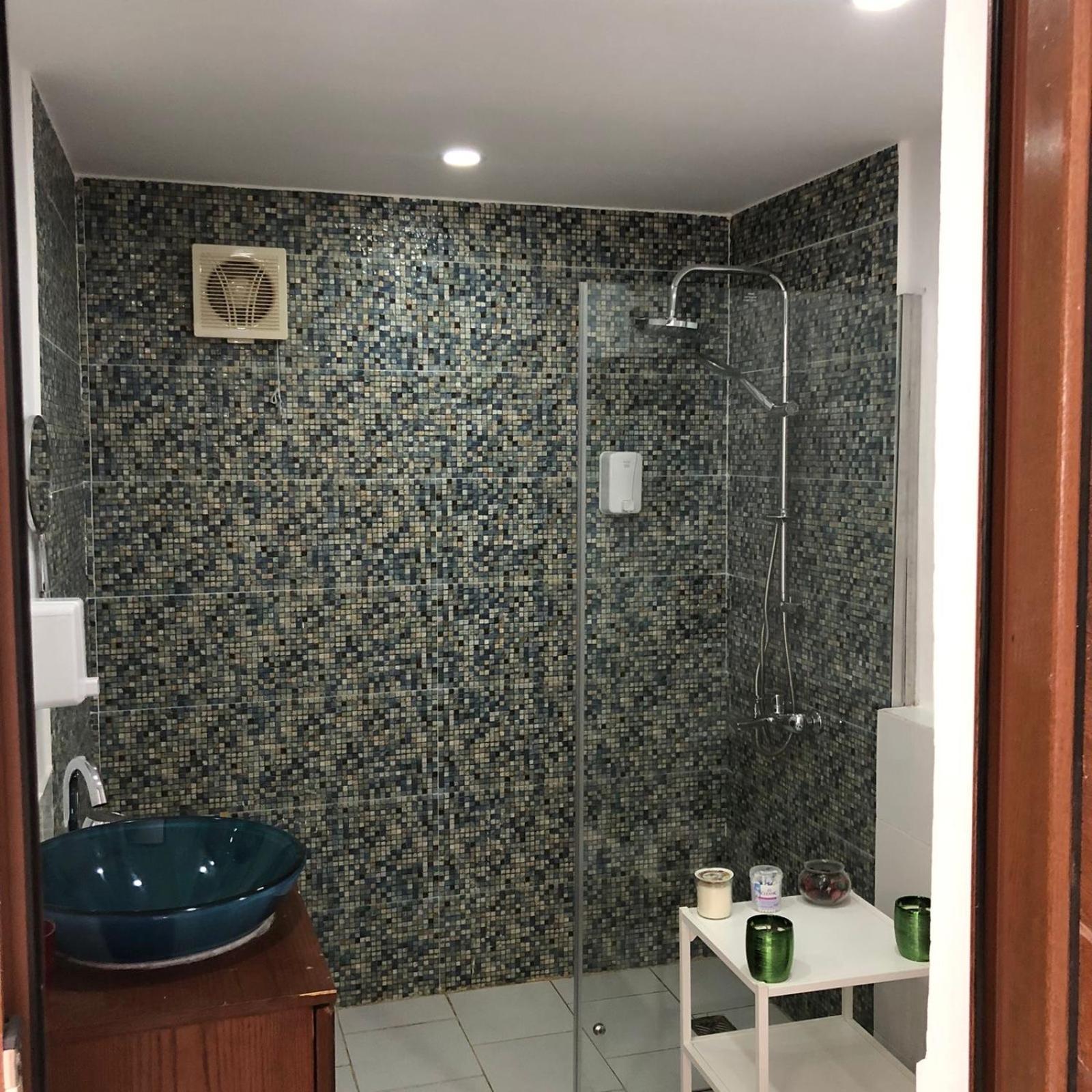One Bedroom G-cribs