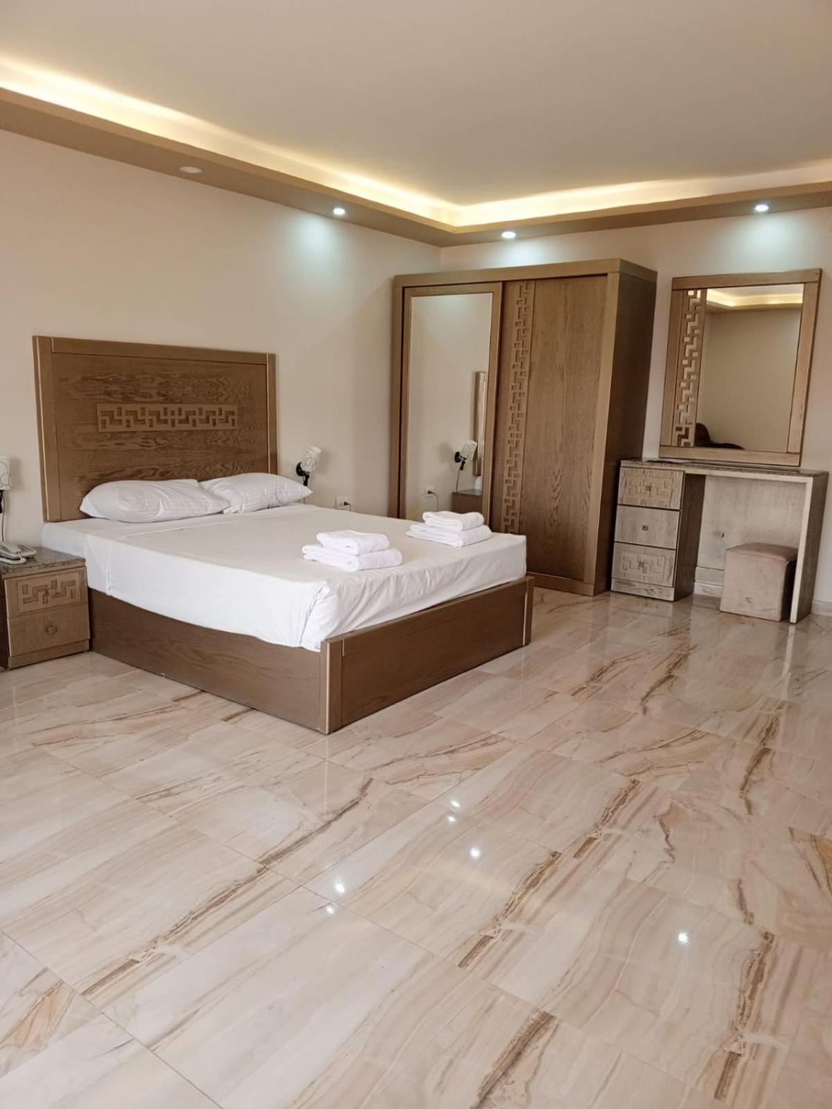 Vision Aarabia Apartment *