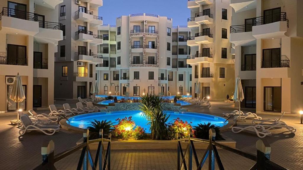 1 Bedroom Poolside B106 Aqua Tropical