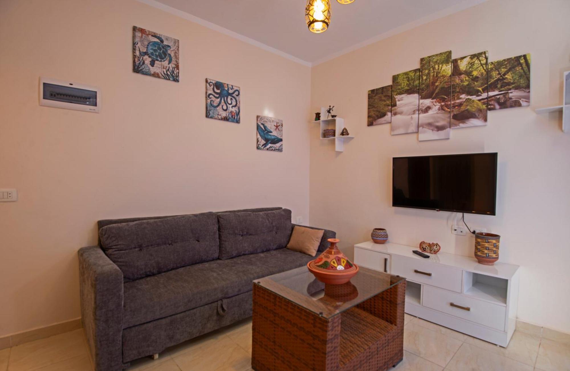 1 Bedroom Poolside B106 Aqua Tropical Apartment Hurghada