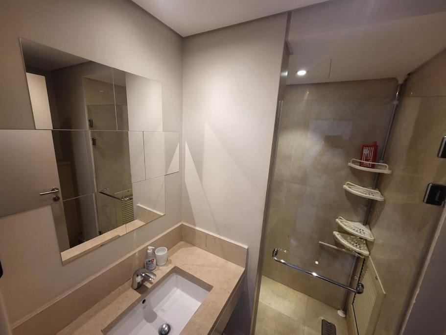 Mangroovy - 1br Lovely Loggia Wz Marina View Apartment *