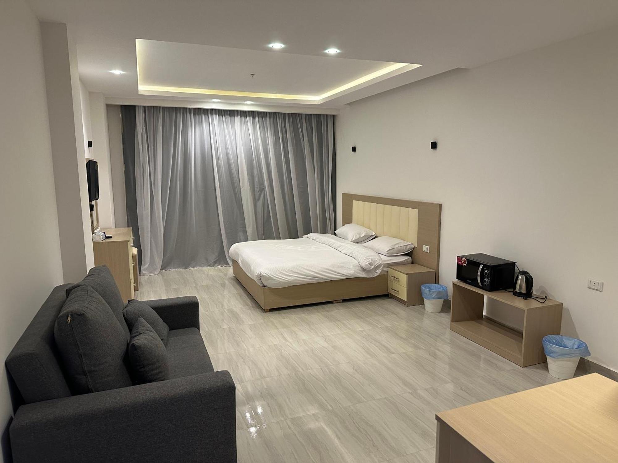 Mirage Bay & Aquapark Hotel 4*