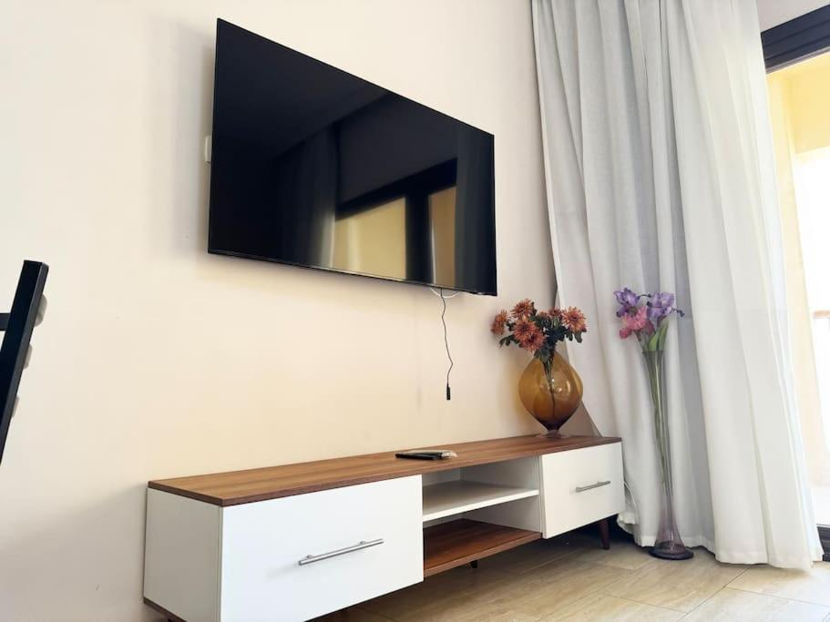 Hula Piece Of The Sea Aldau Heights Rent Apartment