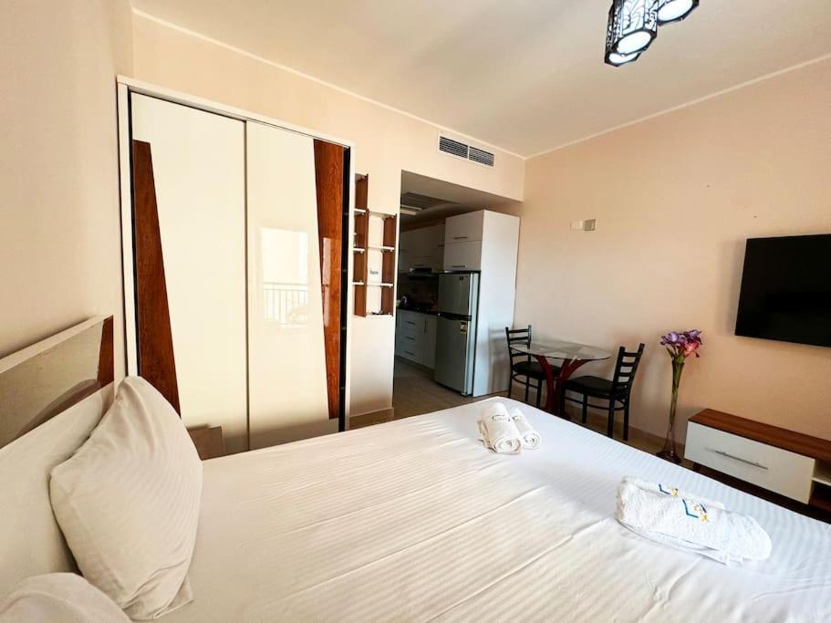 Hula Piece Of The Sea Aldau Heights Rent Apartment