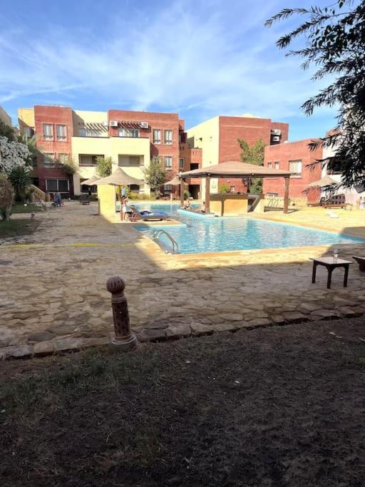 Rent One Bedroom In Intercontinental Apartment *