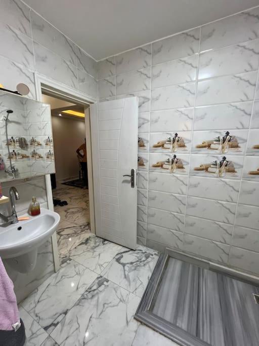 Rent One Bedroom In Intercontinental Apartment