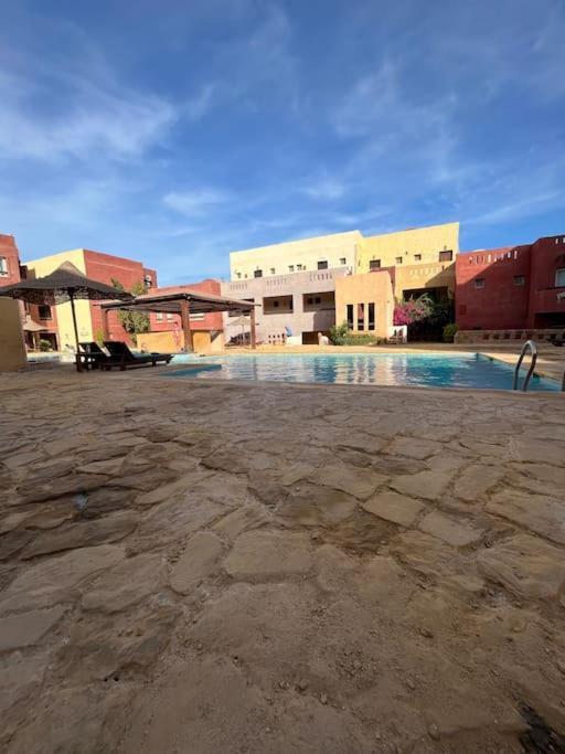 Rent One Bedroom In Intercontinental *