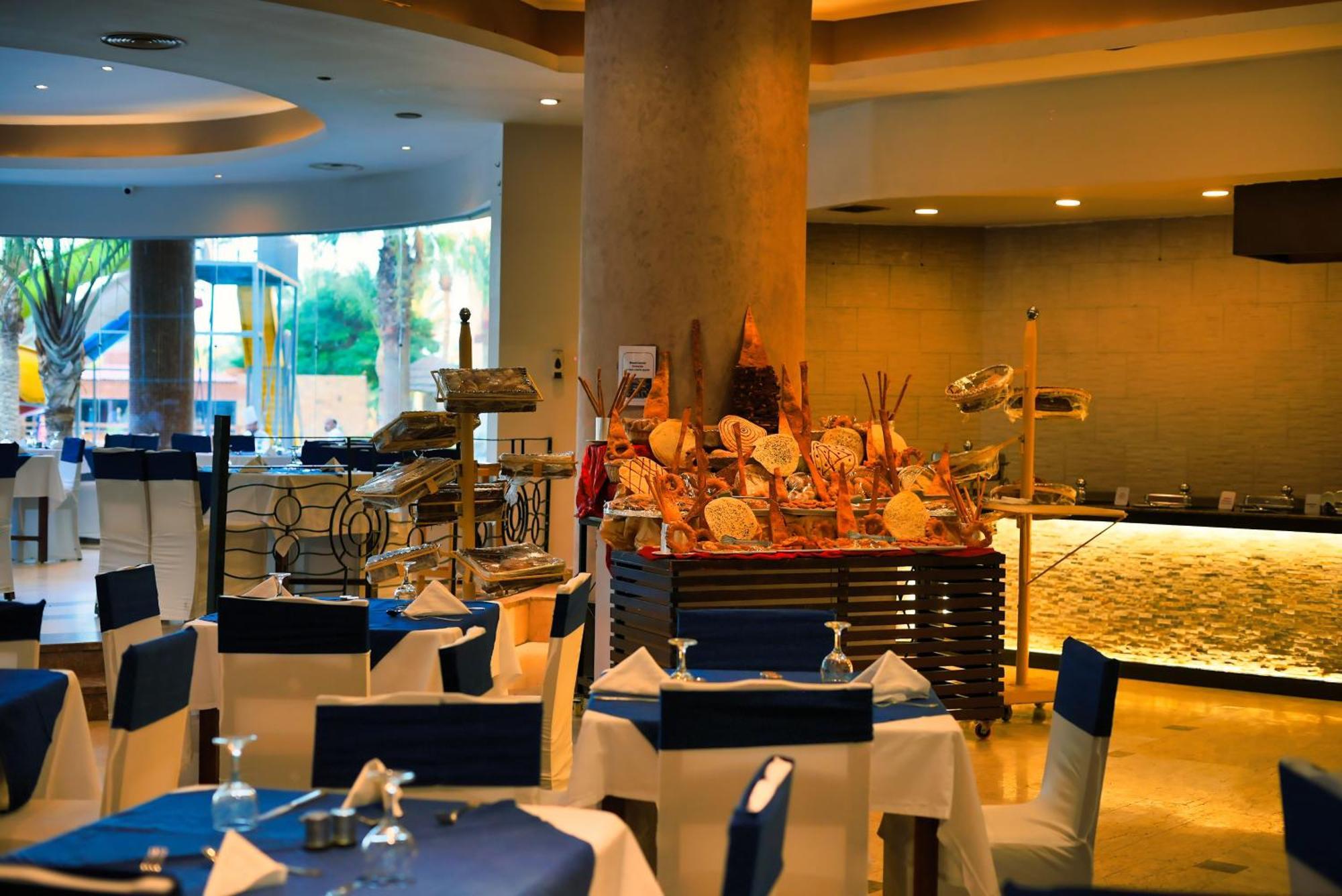 Eagles Downtown Zahabia & Aqua Park