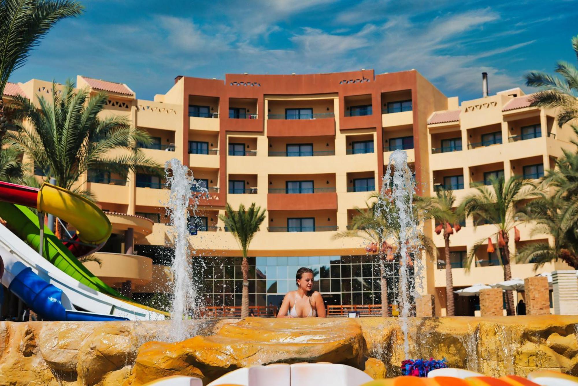 Eagles Downtown Zahabia & Aqua Park 3*