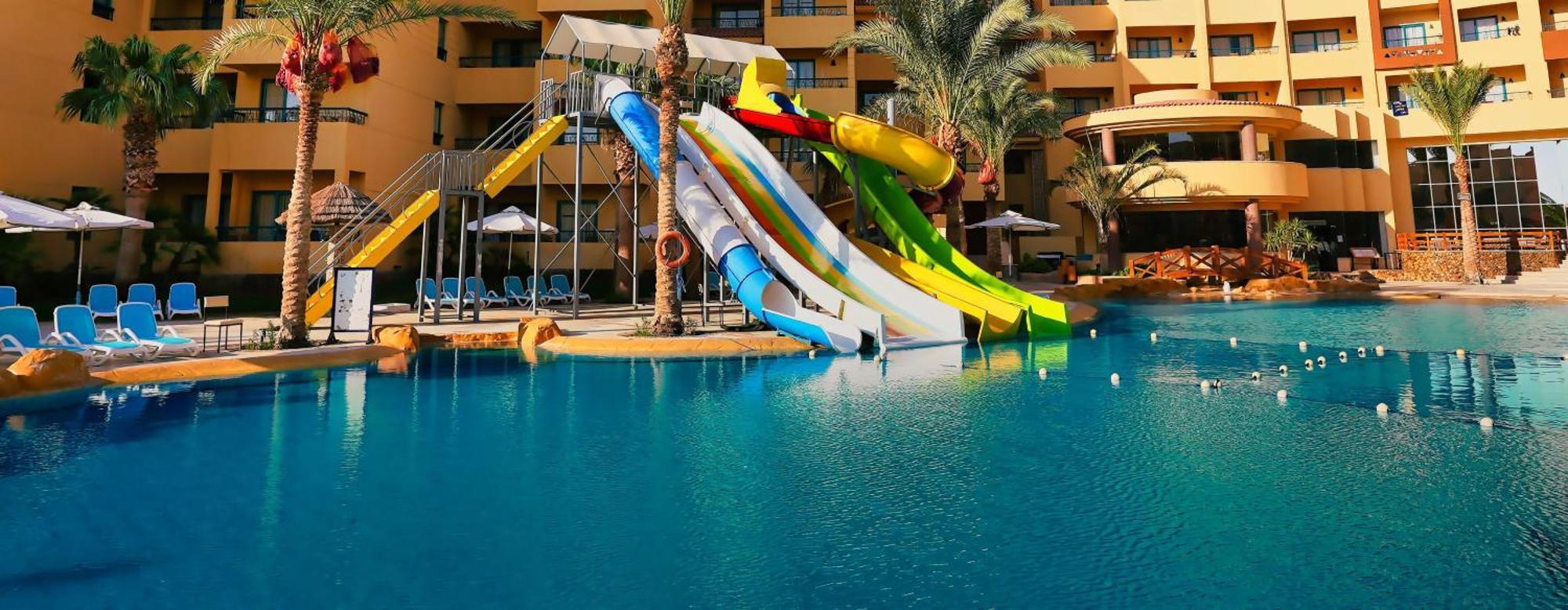 Resort Eagles Downtown Zahabia & Aqua Park