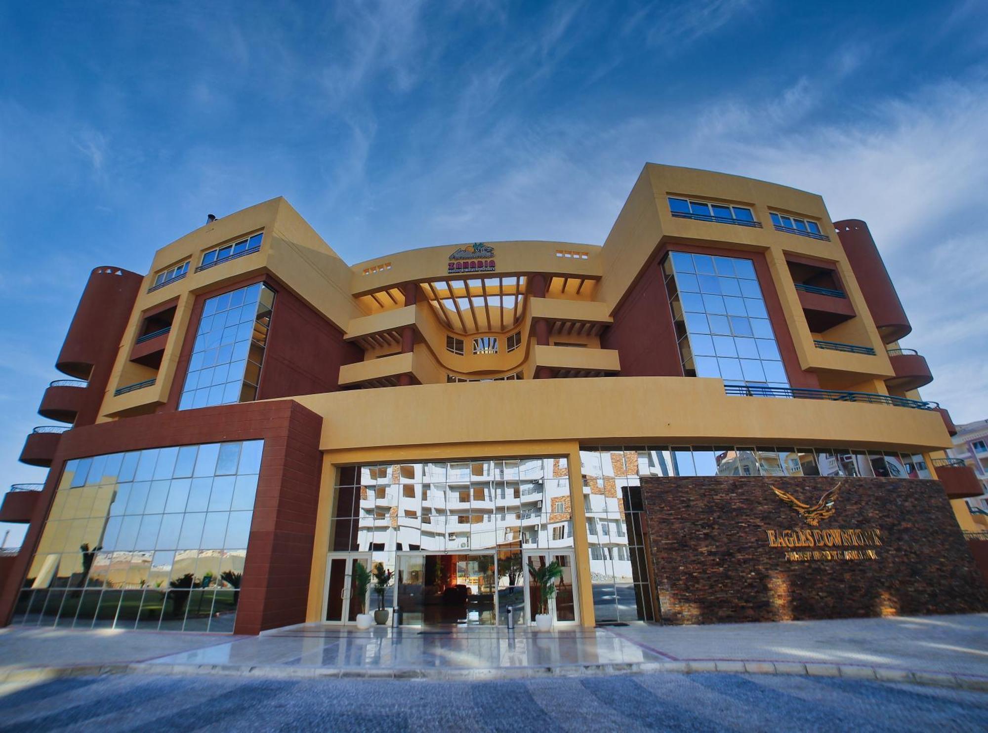 Resort Eagles Downtown Zahabia & Aqua Park