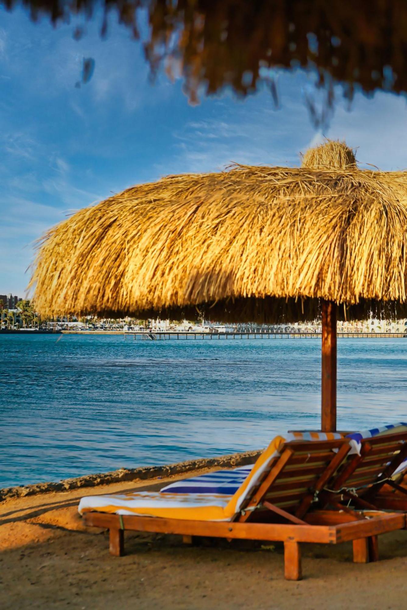Resort Eagles Downtown Zahabia & Aqua Park 3*