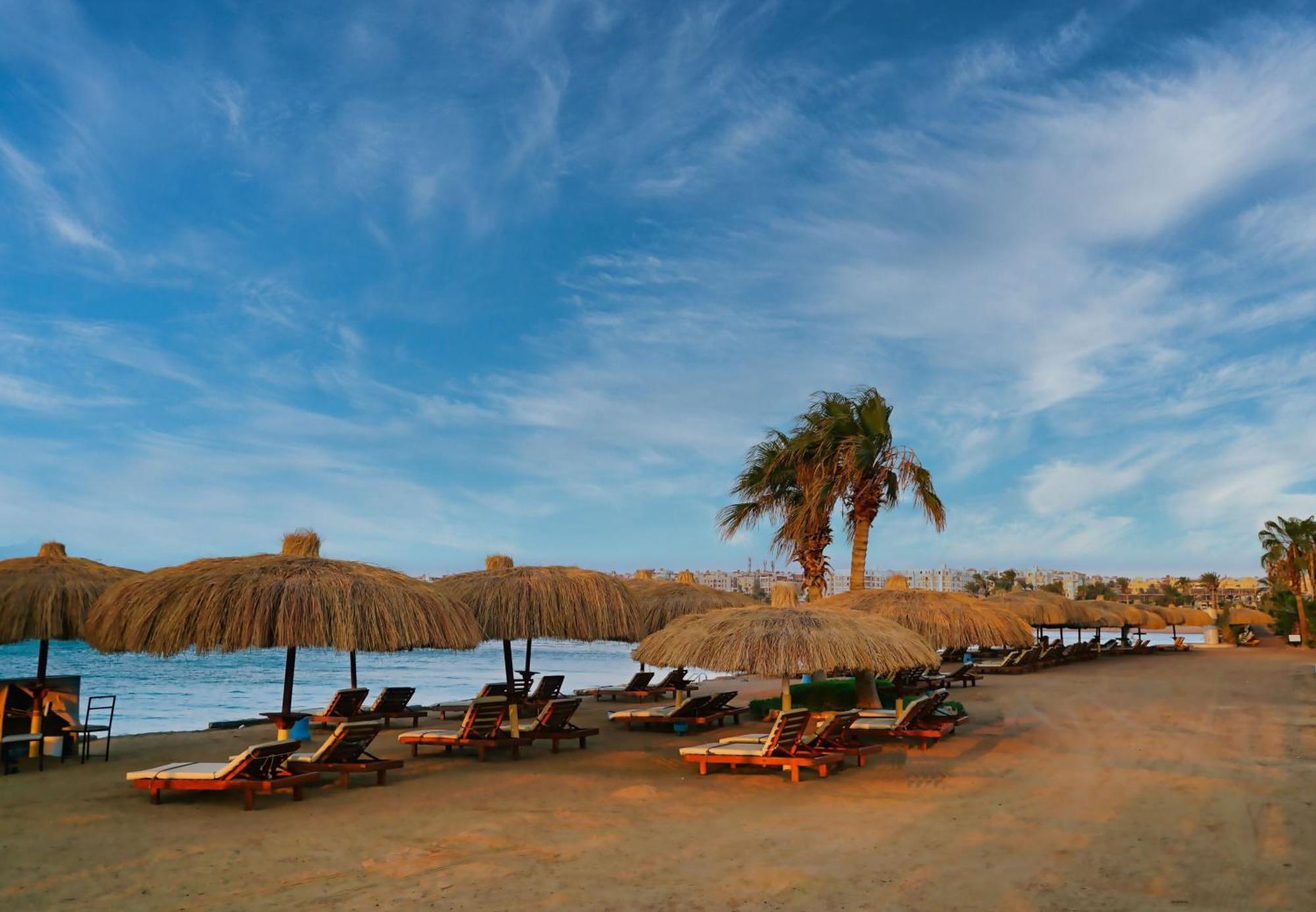 Eagles Downtown Zahabia & Aqua Park