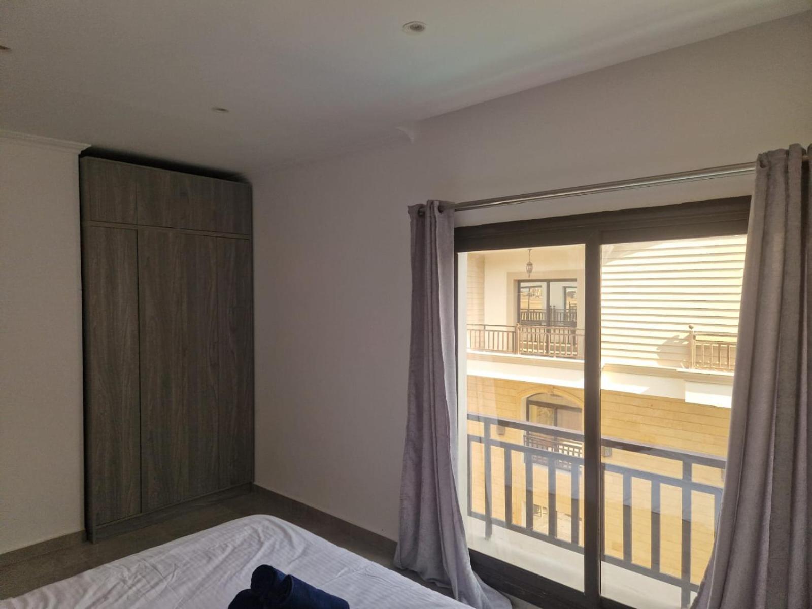 Aqua Blue Bay Beachfront 1 Bed Near El Gouna * Hurghada