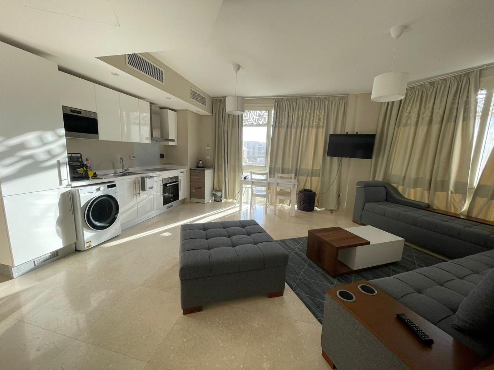Apartment Sea View With Free Access One Bedroom , Mangroovy-gouna