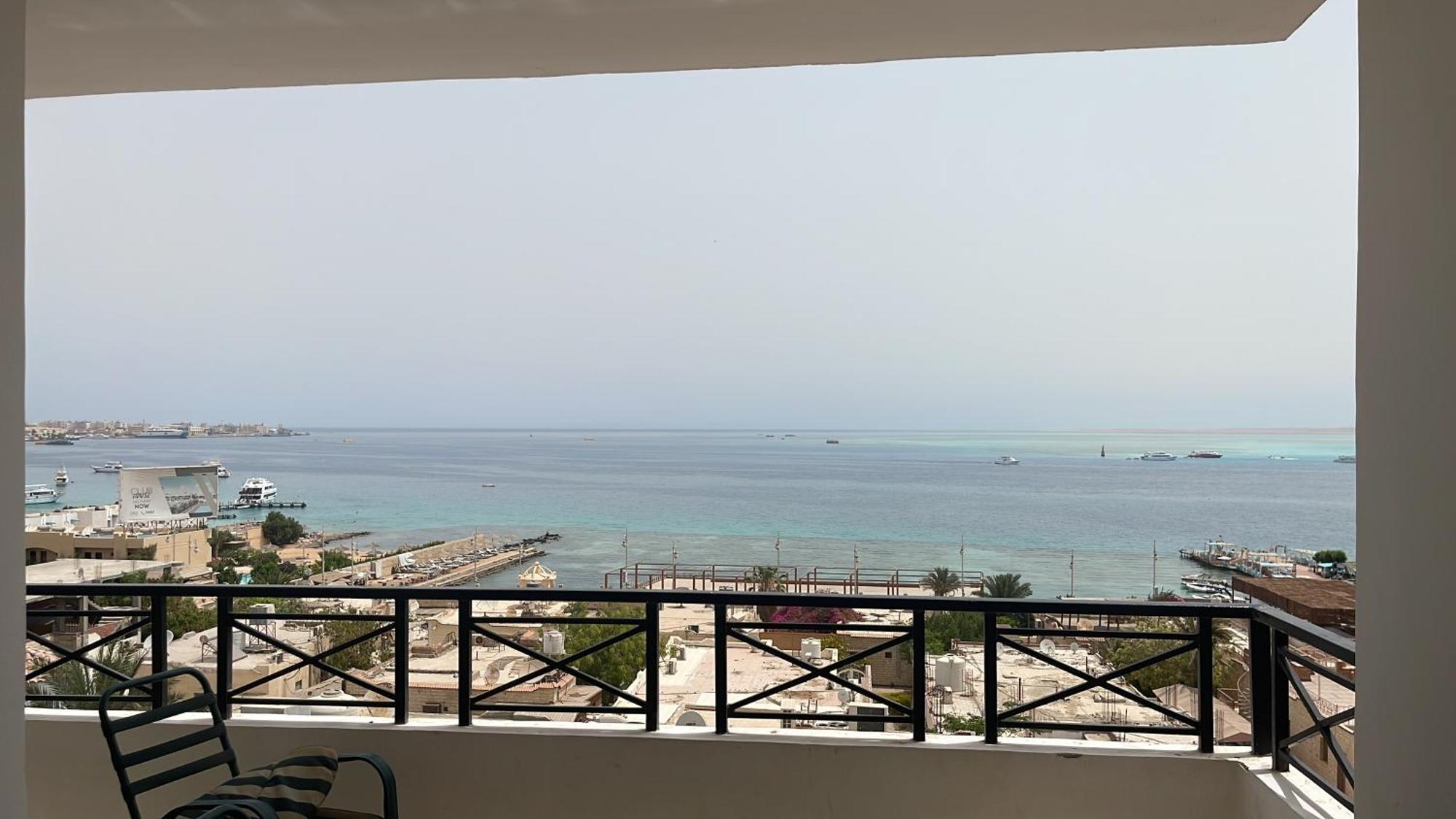 Apartment Sea View In Center In Front Off The Sea 09