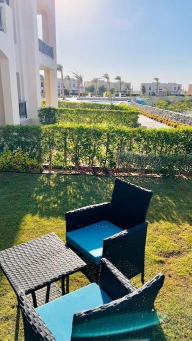 Luxury 1 Bedroom Flat With Garden Appartement *