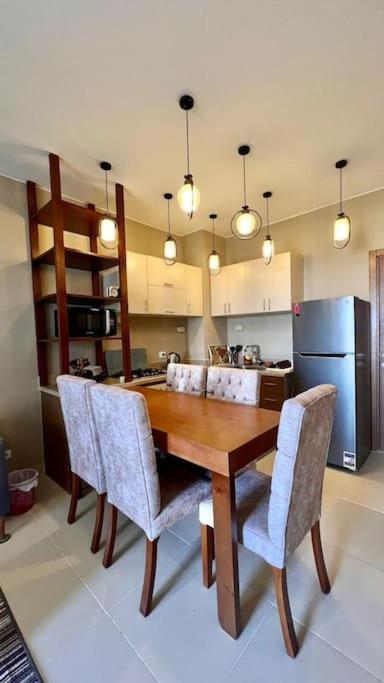 Luxury 1 Bedroom Flat With Garden Apartment *