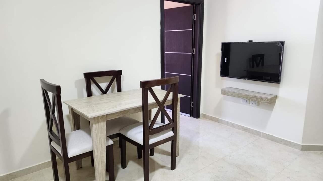 One Bedroom Sea View In Alahya Apartment *