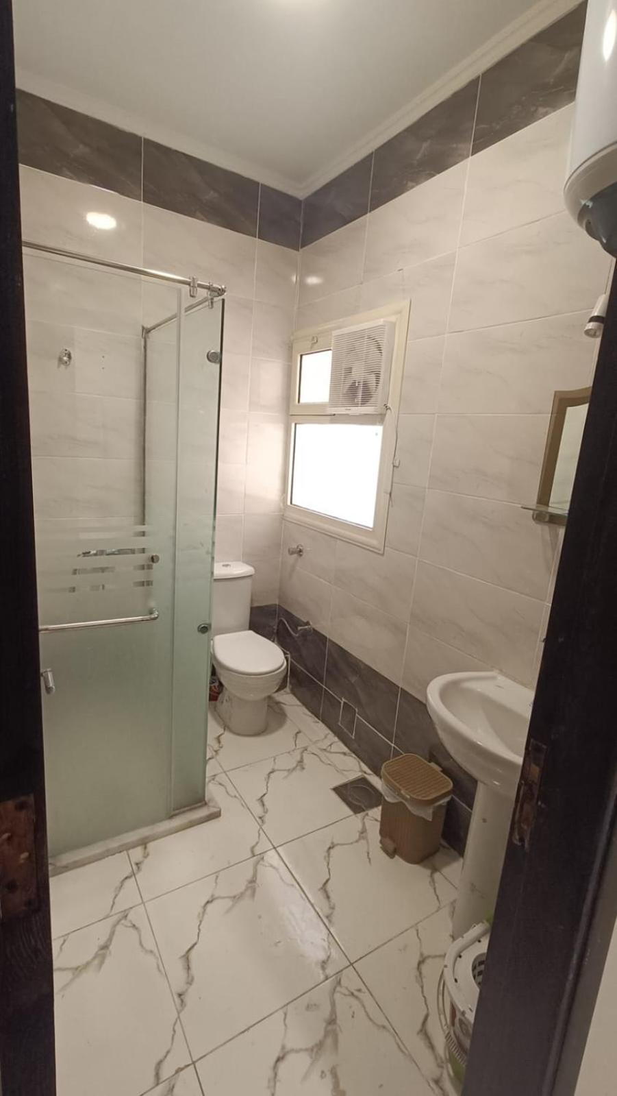 One Bedroom In Red Ruby