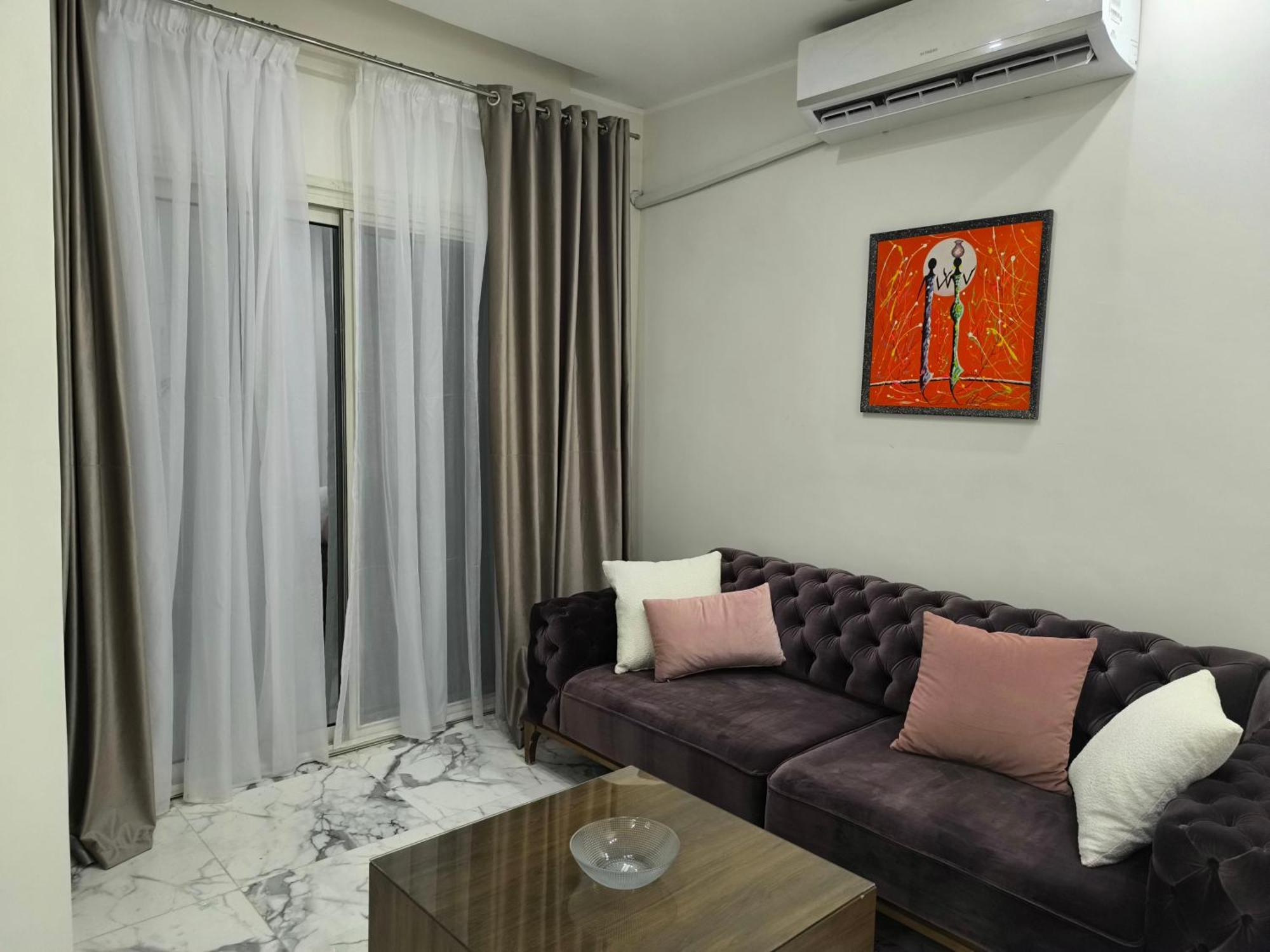 New 2bedroom 7 Min Drive From Sheraton