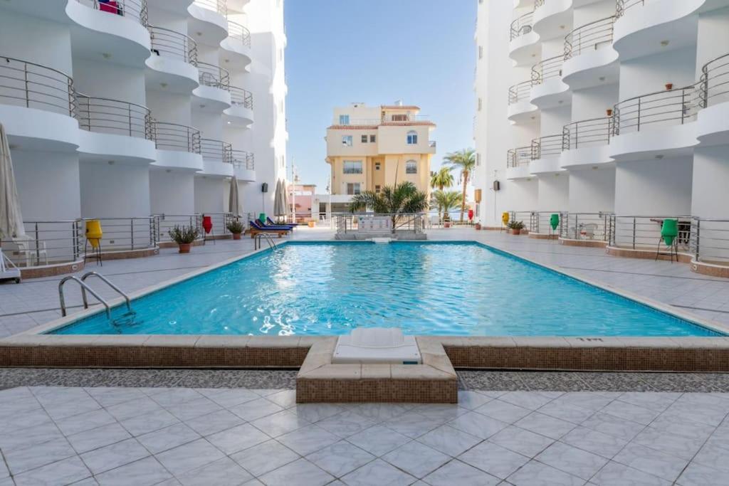 Daily Rent Pool View Apartment Hurghada