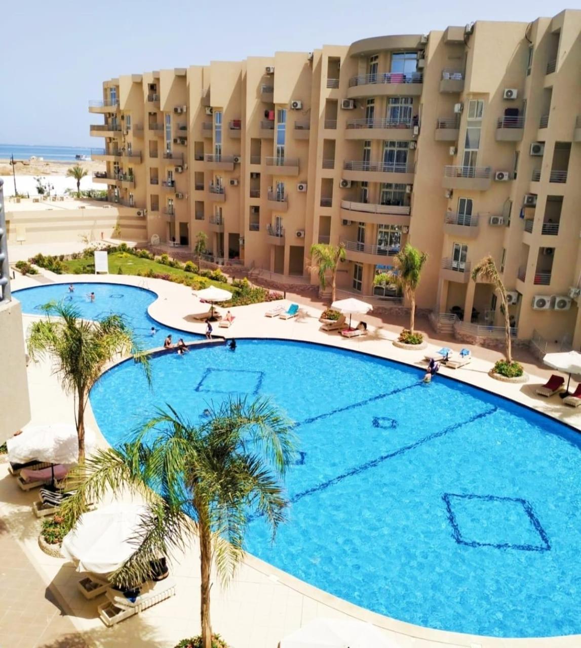 Princess - - One Bedroom Apartment *