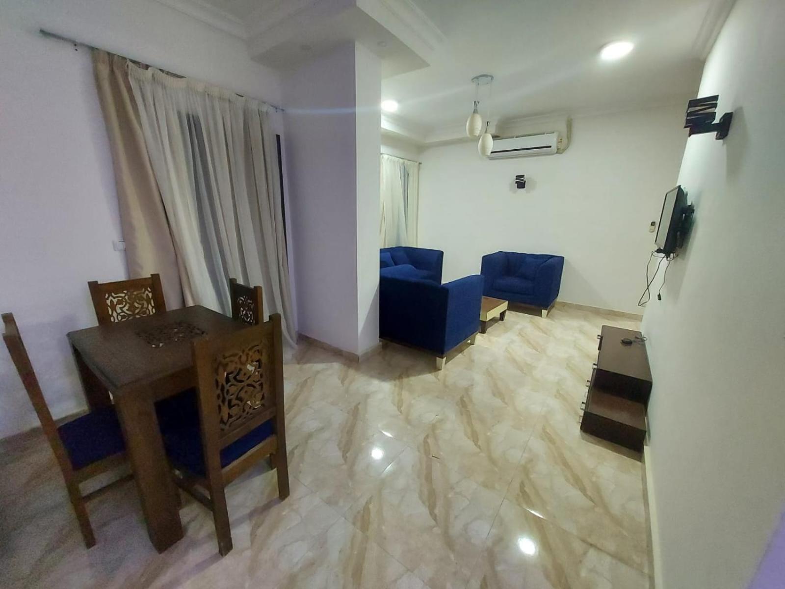 Golden Key Apartment *
