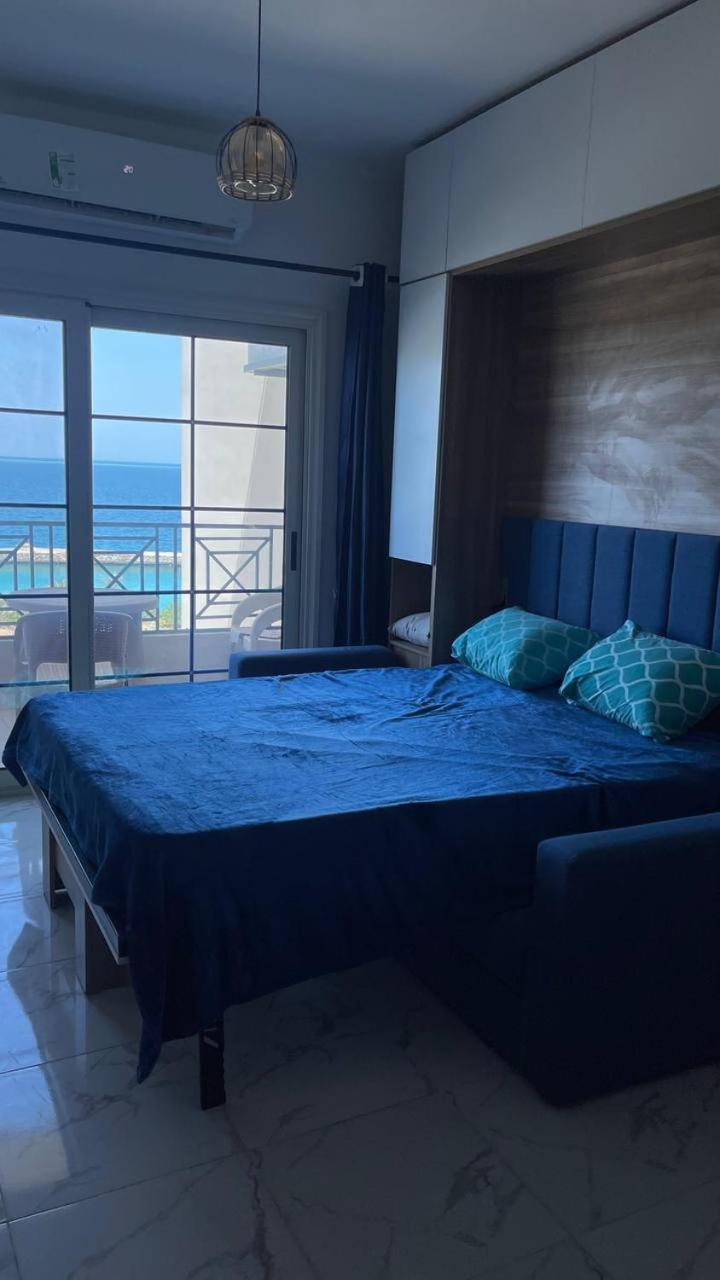 Luxurious And Cozy Seafront Near Gouna Apartment