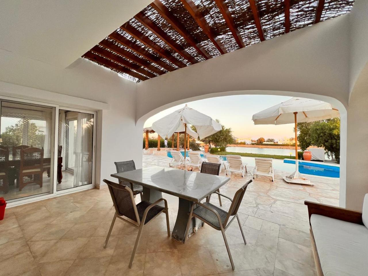 White 4 Bedroom Elgouna Heated Pool Hurghada
