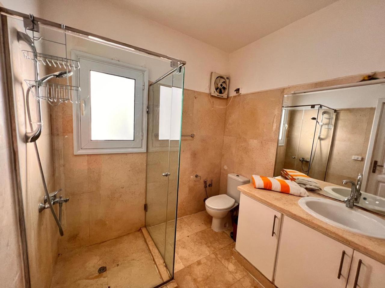 White 4 Bedroom Elgouna Heated Pool Villa Hurghada