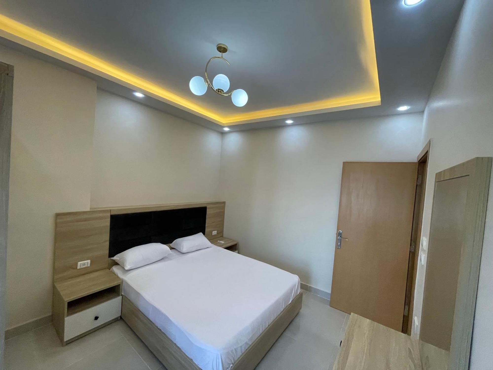 Apartment Elamer Building