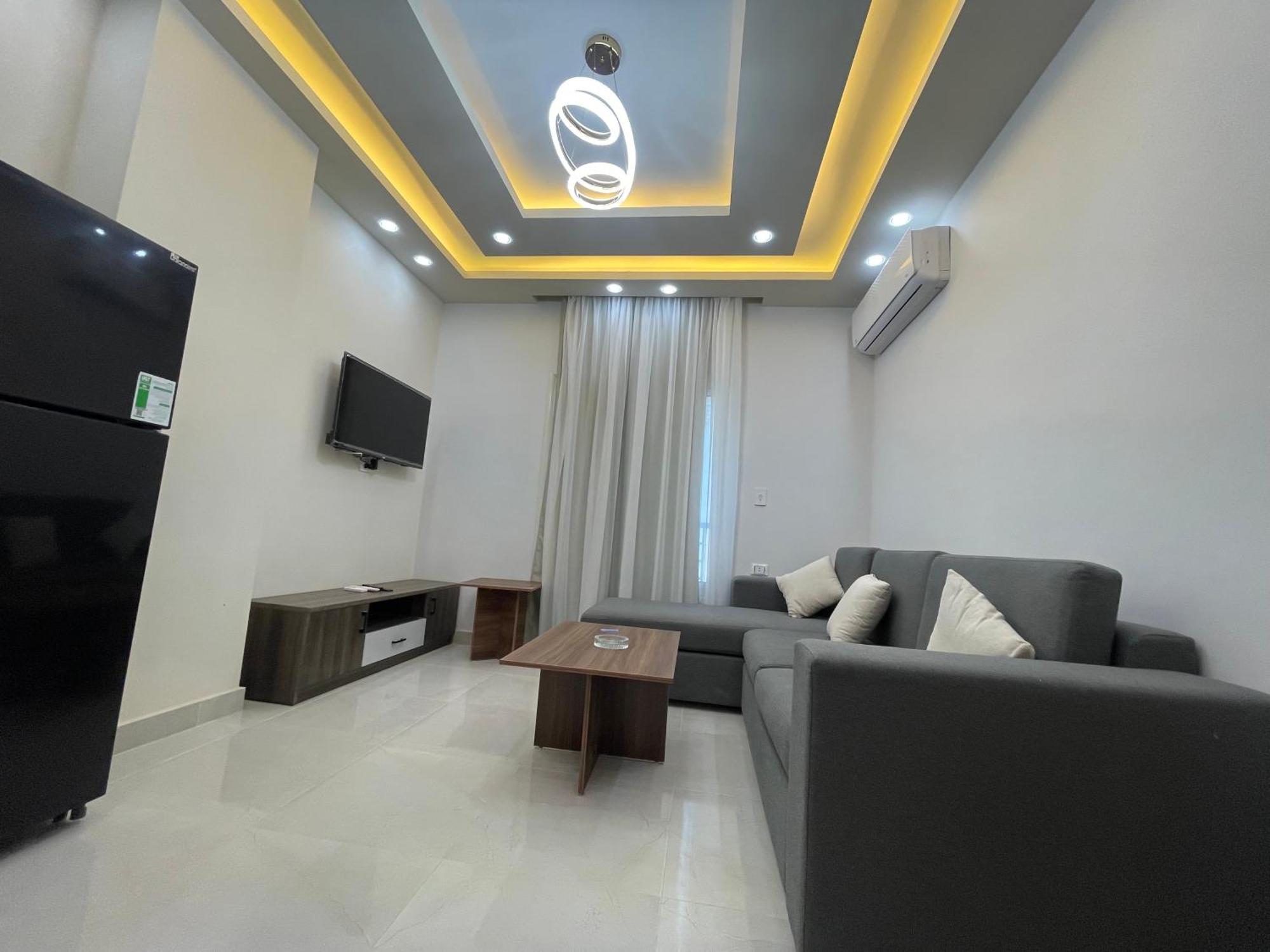 Apartment Elamer Building *