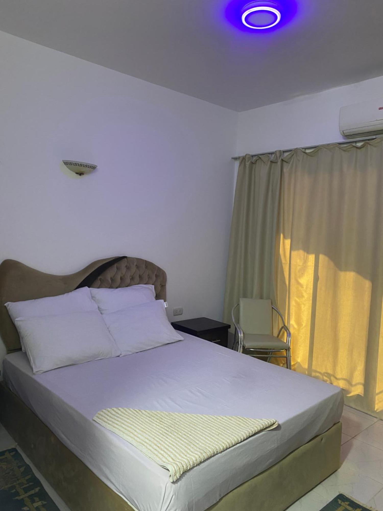 Fox House Apartment