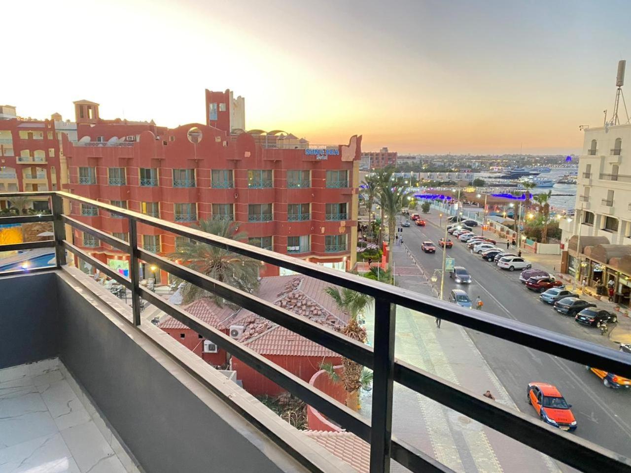 Apartment استديو فندقى على البحر كمبوند بريستيجا