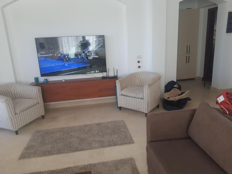 Villa Villa, With Heated Pool And Lagoon *