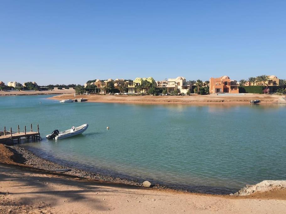 Villa Villa, With Heated Pool And Lagoon *