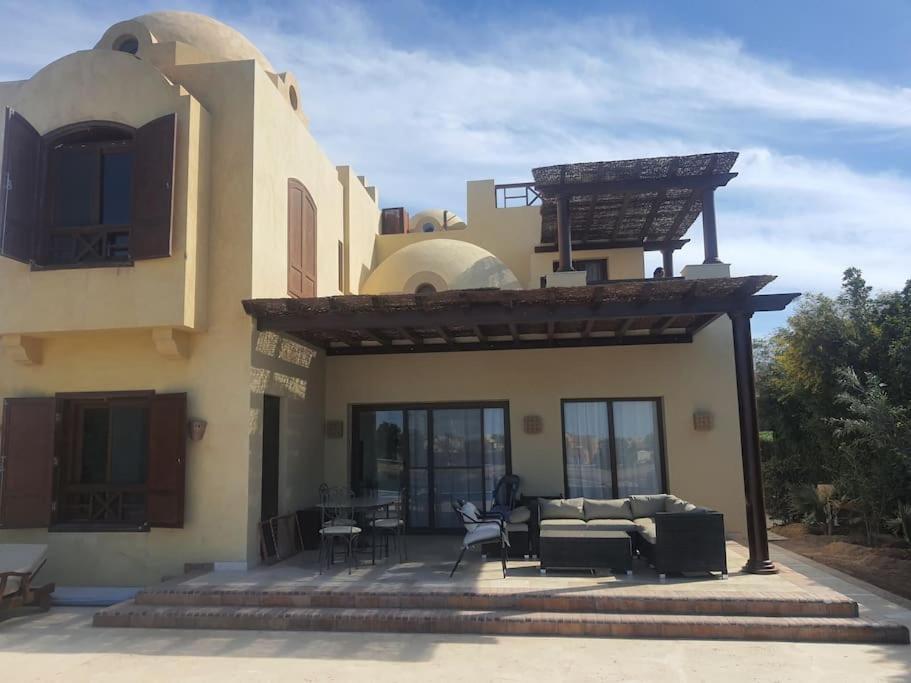 Villa Villa, With Heated Pool And Lagoon
