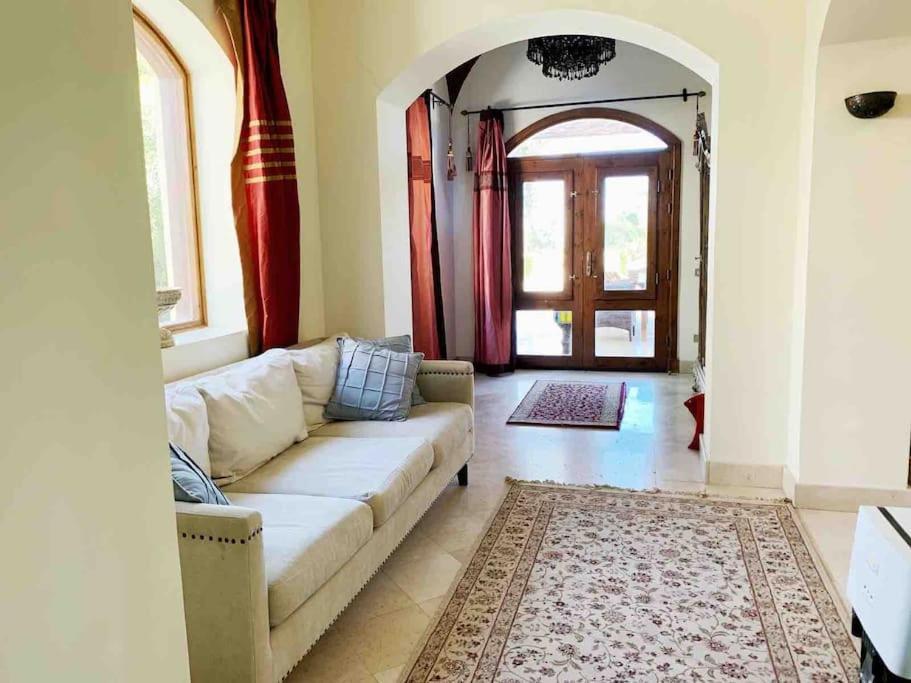 Private With Heated Pool And Lagoon Hurghada