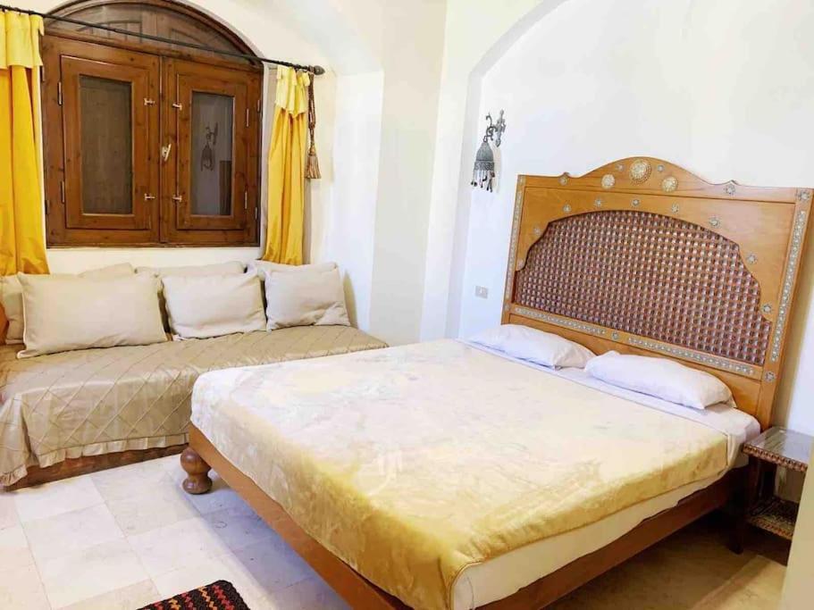 Private With Heated Pool And Lagoon